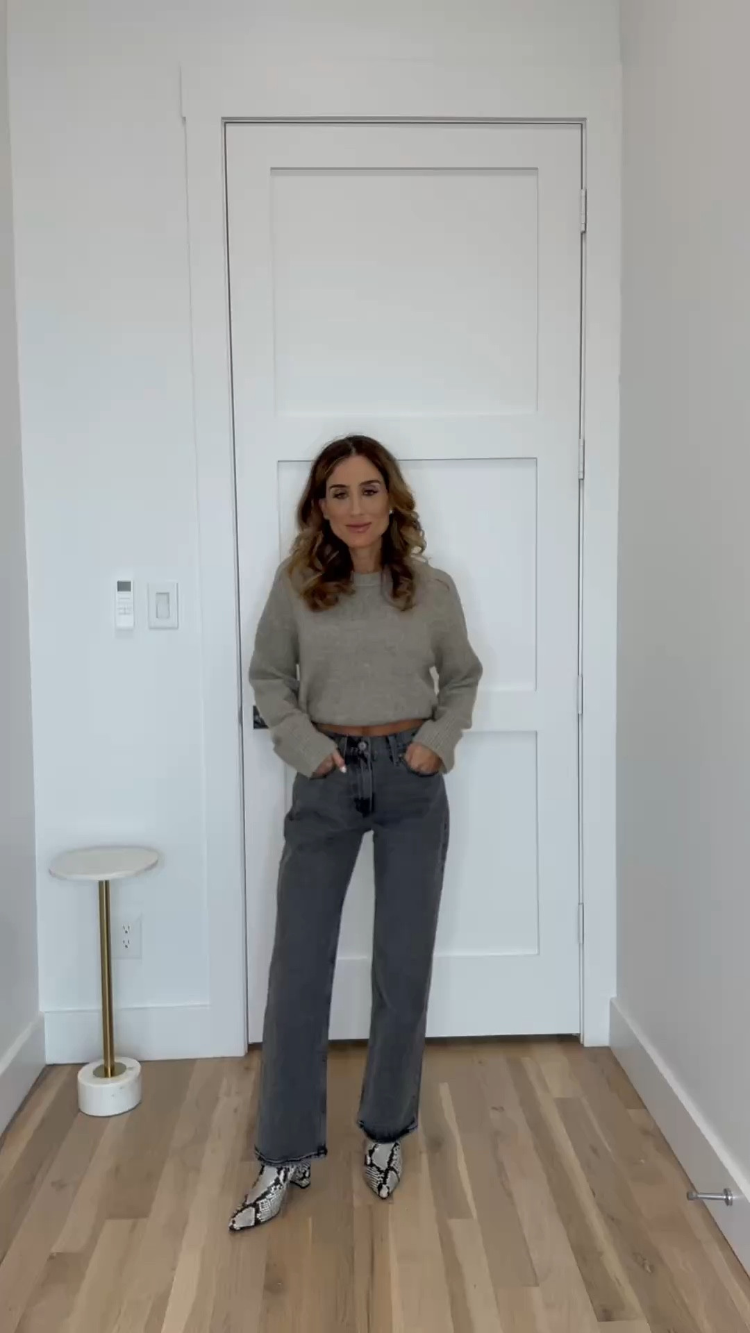 Tan oversized cozy sweater size xxs low rise baggy jean in size 23 x short code afbelbel


#LTKSeasonal #LTKFindsUnder100 #LTKFindsUnder50