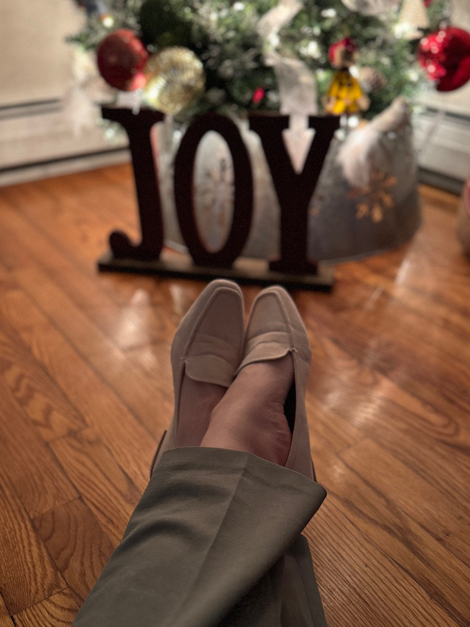 Shoes, suede loafers, beige loafers

#LTKShoeCrush #LTKStyleTip #LTKSeasonal