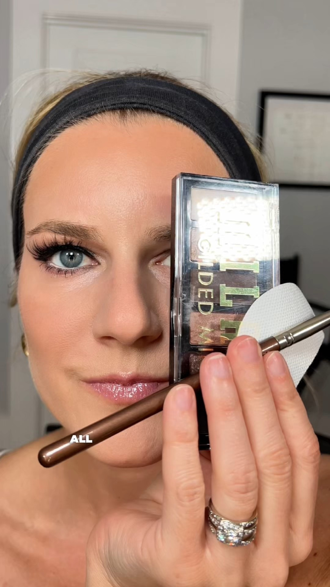 ⚠️EyeShAdoW Tip for Hooded EyEs⚠️ Save for later!! Comment SHOP for a DM with Products and Tools 🛍️
@milanicosmetics eyeshadow
@tartecosmetics liner
@jessupbeauty brush

#hoodedeyesmakeup#hoodedeyes#eyeshadowhack#eyeshadowhacks#makeuphacks#makeuptips#beautyhacks#beautytips#makeuptipsandtricks#howto#makeupforbeginners

#LTKxMadewell #LTKStyleTip #LTKBeauty