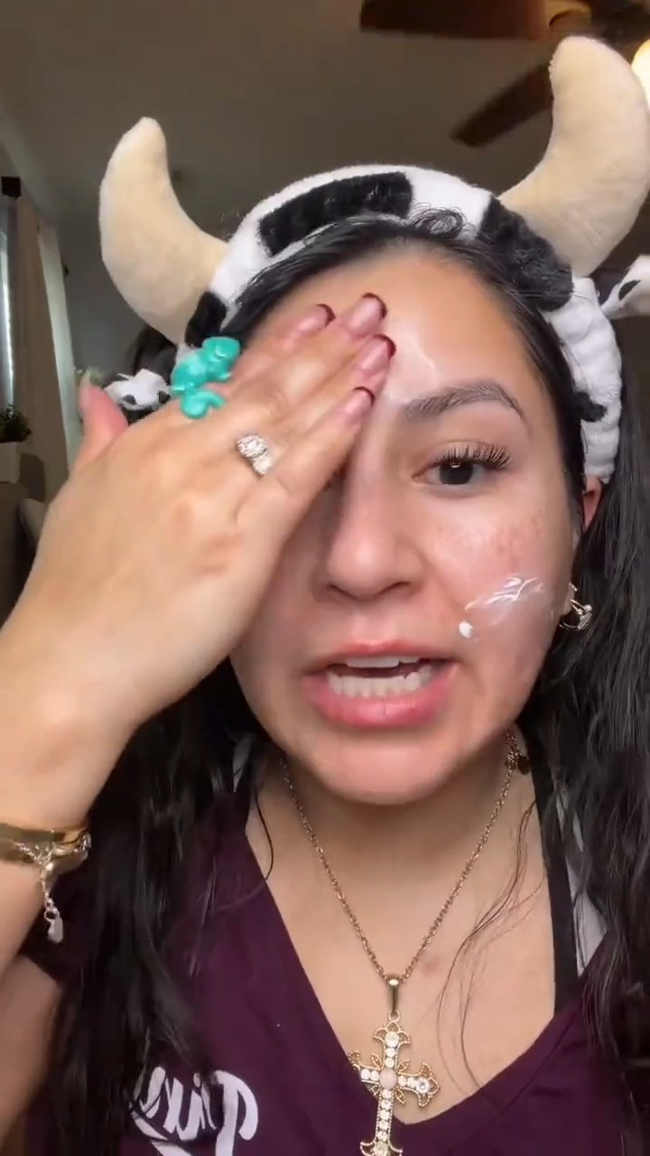 Now I don’t have to worry about my post acne blemishes or dark spots getting worse because I’m not wearing sunscreen ☺️ 

 #hyalucicawaterfitsunserum #skin1004 #skin1004hyalucica #skin1004sunscreen #noncomedegenic #LTKselfcare #LTKU #LTKBeauty