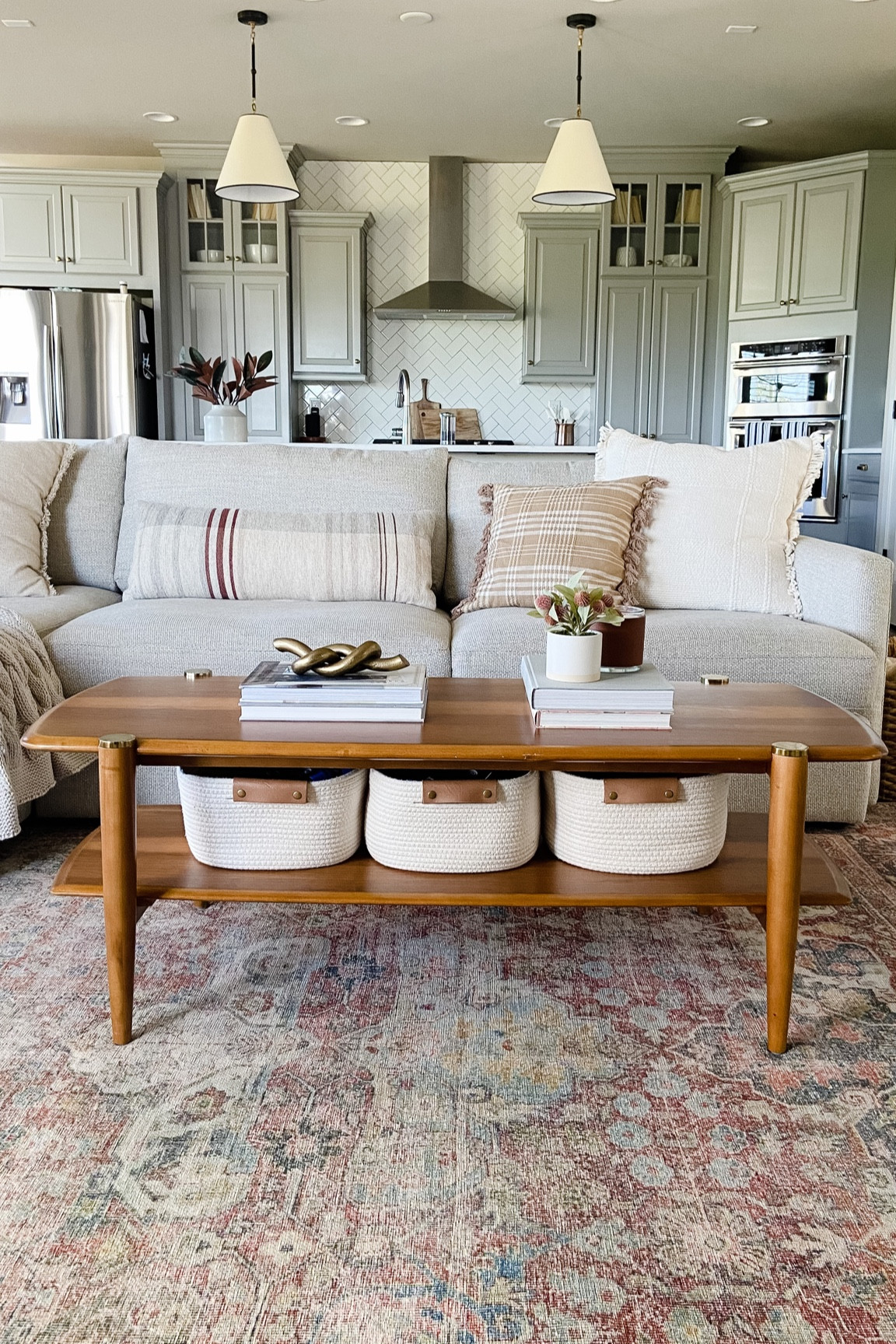 Rounding up some of my favorite coffee table books since they’re currently BOGO 50% off at Target!
#coffeetable #coffeetablebooks #homedecor #homestyling

#LTKsalealert #LTKhome #LTKunder50