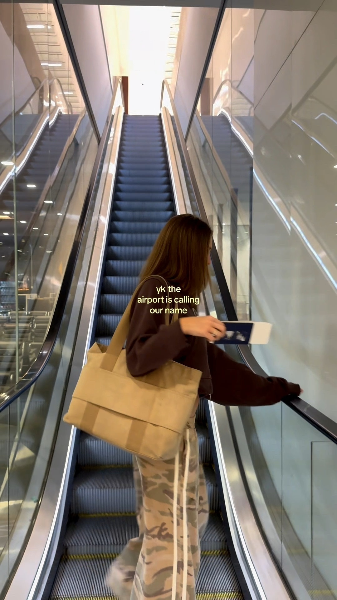 Airport outfit - loving these pants atm!! 

#LTKtravel #LTKaustralia #LTKnewzealand