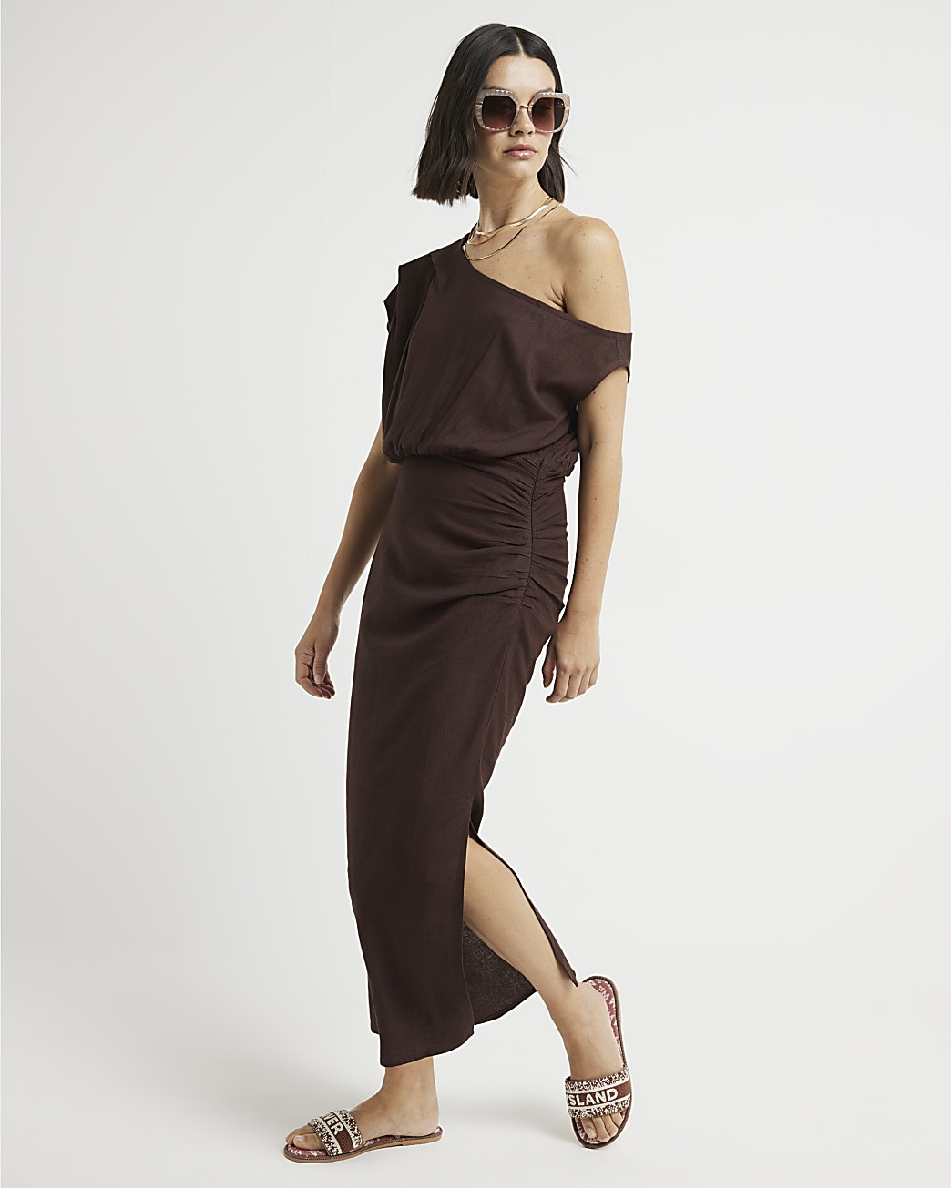 Brown linen blend ruched bodycon midi dress | River Island (UK & IE)