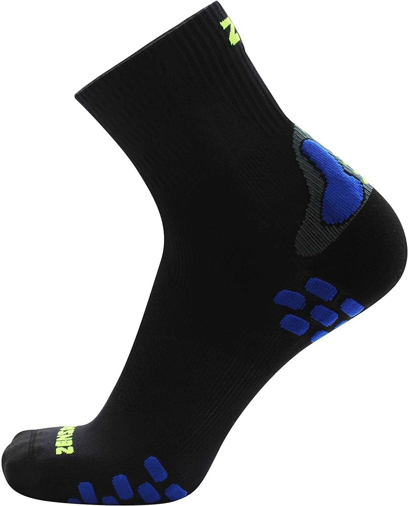 Zensah 3D Dotted Running Socks - Moisture Wicking, Padded, Anti-Blister, Ankle Athletic Sock for ... | Amazon (US)