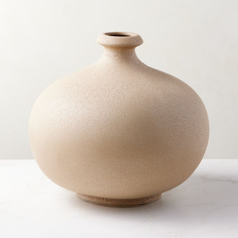 Chelly Modern Round Brown Vase | CB2 | CB2