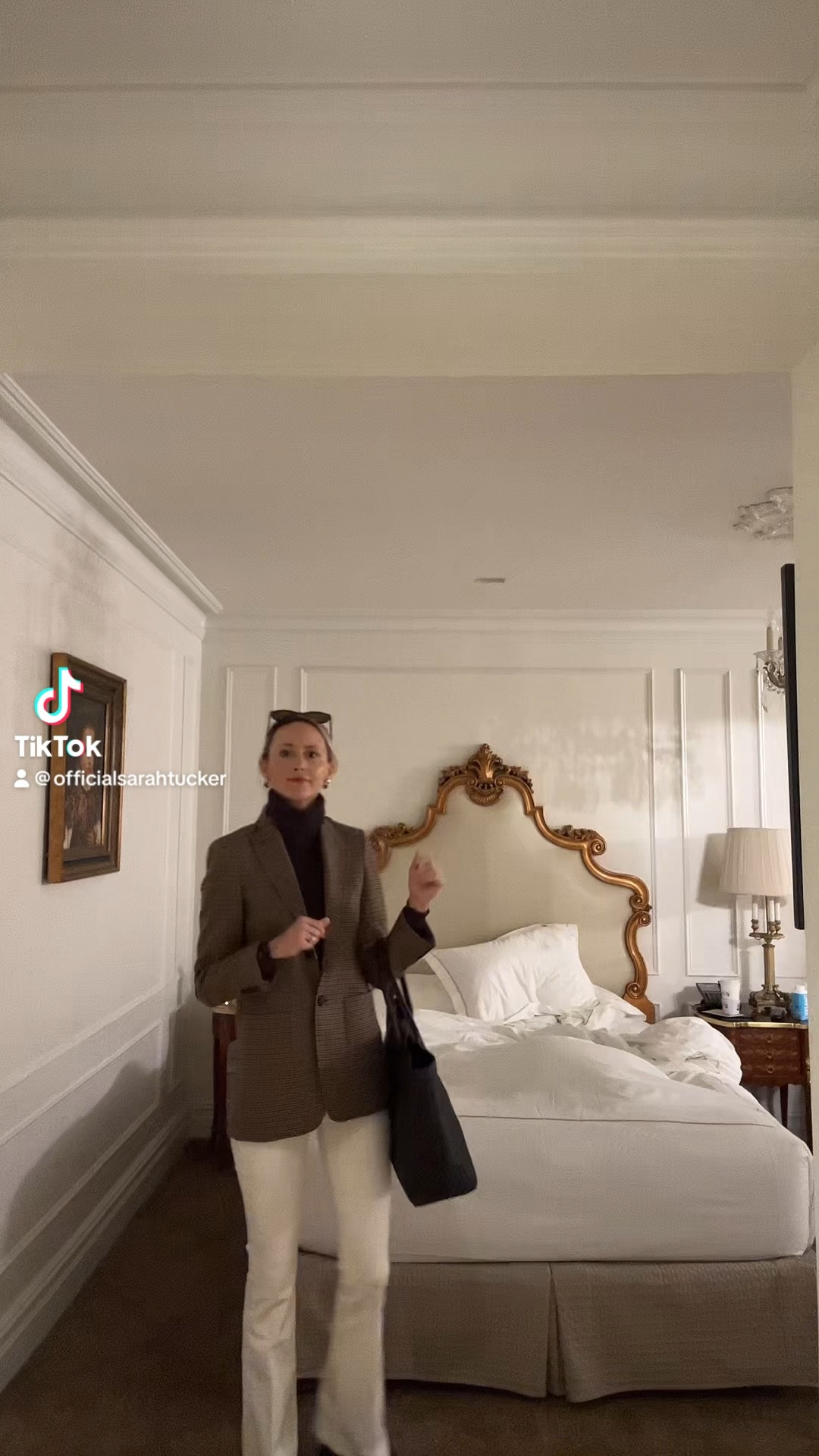 Fall OOTD in NYC 

#LTKSeasonal #LTKtravel