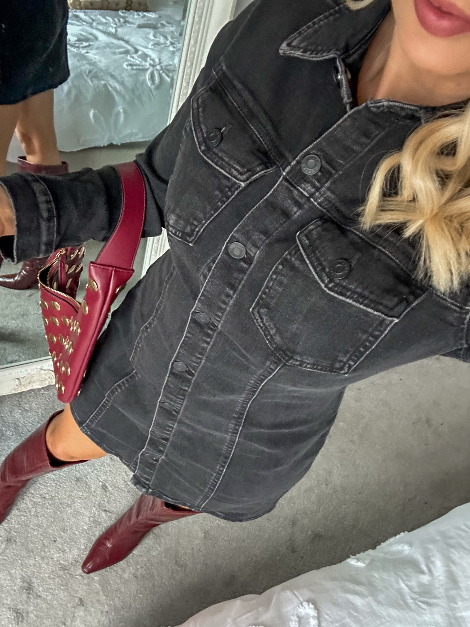 Denim shirt dress in the sale! Wearing size 8 🖤