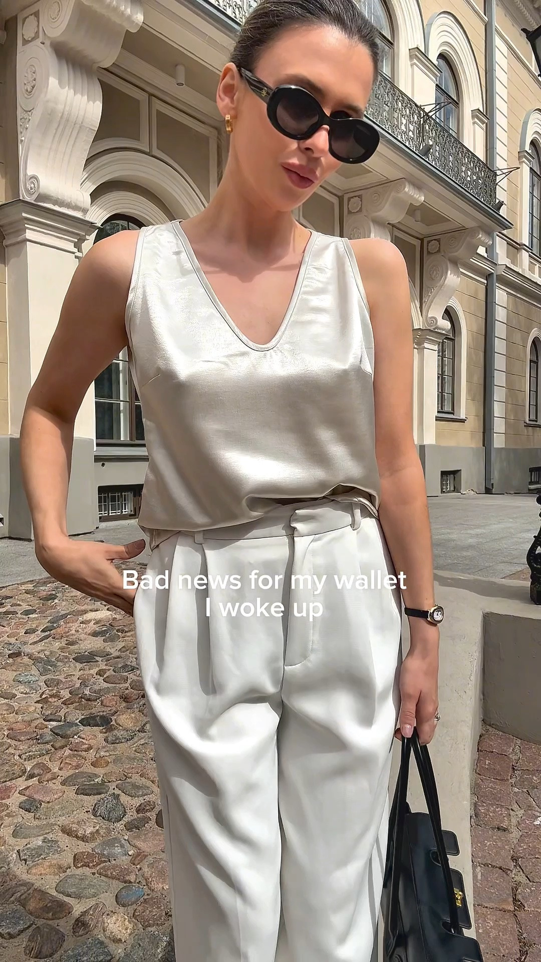 This scoop neck top = the kind of spring/summer essential that goes with absolutely everything ❤️😍
For reference, I'm usually XS/S (EU 34-36).
TOP : 36 (S)
Trousers: 36 (S)
Loafers: 39 (I usually wear 38.5, depending on the fit)

#LTKootd