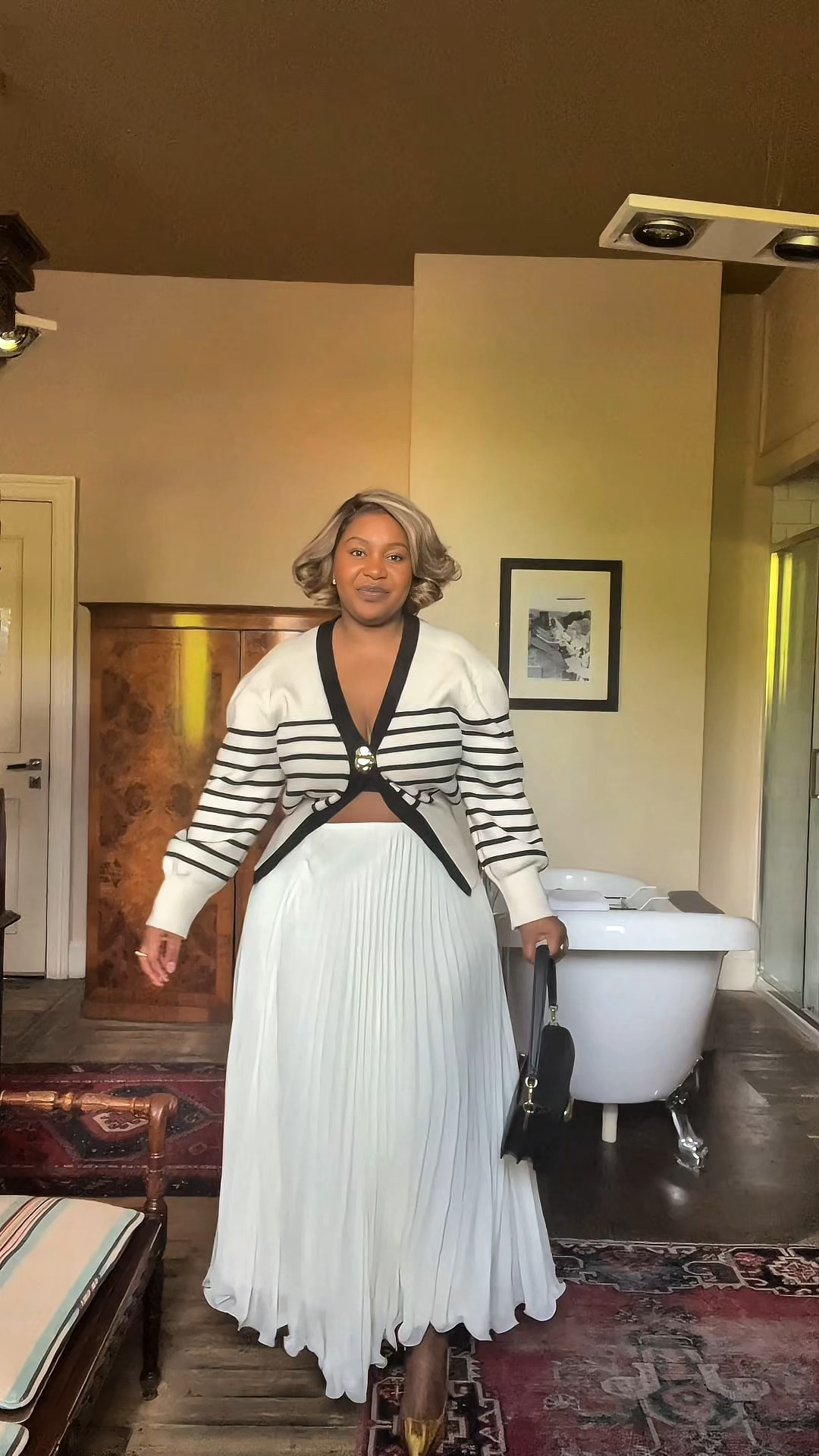 Feminine Modesty style for curvy women 

#LTKStyleTip #LTKPlusSize #LTKMidsize