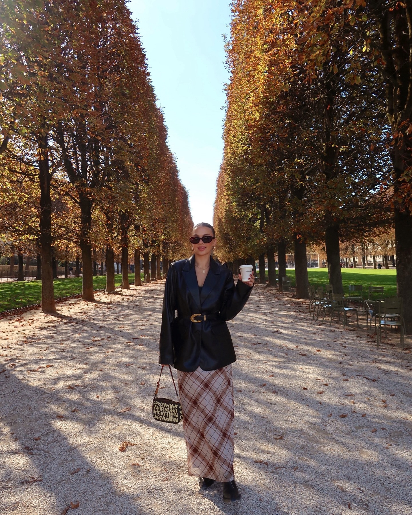 Oui oui, she’s back in Paris ☕️🤎🍂🇫🇷

Still can’t get over how lucky I feel to be living my dream, since moving to London, these quick little getaways have become the highlight of my life. Traveling solo has truly been the best decision I’ve ever made… you learn so much about yourself, meet people who feel like forever friends, and realize how magical it is when you just go for it.

Will be adding all my outfits & similar looks 🔗 to my LTK or ShopMy ✨
.
.
.
.
.
paris travel, fall in paris, parisian autumn, london to paris, solo travel for women, europe weekend trips, traveling abroad solo, coffee in paris, parisian style outfit, chic fall outfit ideas, paris itinerary inspiration, lifestyle blogger london, content creator europe, aesthetic travel moments, french café mornings, city girl abroad, europe in autumn, digital nomad life, fashion and travel blog, romantic european cities