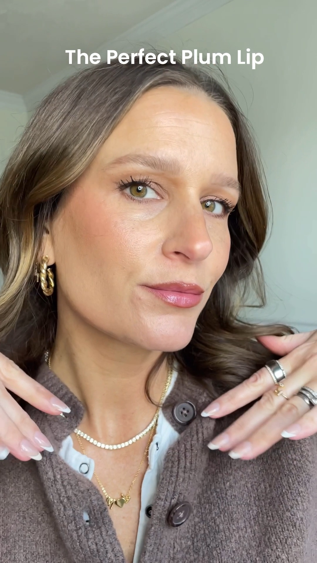 Anyone else all about plum lips and cheeks for the holidays? Of so, you’ll love this combo.

Makeup by Mario Ultra Suede Lip Pencil in Travis

Milk Makeup Lip and cheek in quickie 


#LTKBeauty #LTKOver40 #LTKgrwm