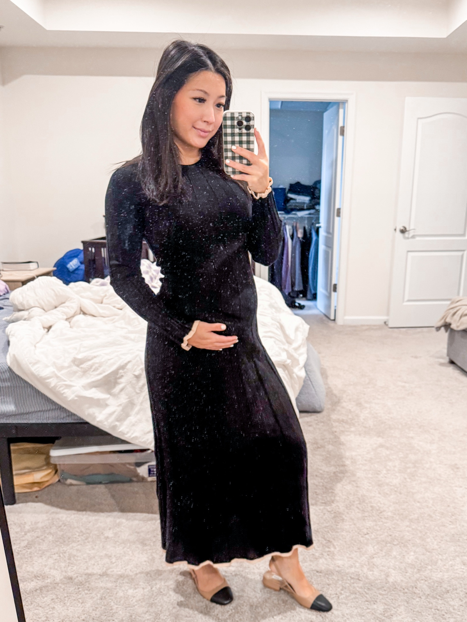 Vici collection knit dress- sized up to a small, usually an xsmall pre pregnancy. It’s super soft and stretchy. Love the tan details at the hem. I am 5’3” and hits above ankle, flows at the bottomm

Tan and black slingbacks- size 5. These are the Steve Madden ones. Very comfy and versatile

Great for church, brunch, dinner date. 

Maternity
Bump friendly
Pregnant
Pregnancy
Trimester
Mom life
Motherhood
Petite 
Sale
Style
Trendy


#LTKSeasonal #LTKBump #LTKxVICI