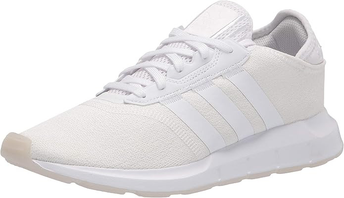 adidas Originals Women's Swift Essential Sneaker | Amazon (US)