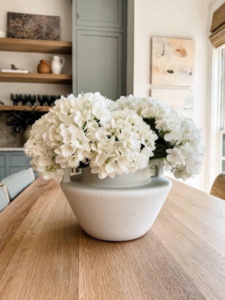 This vase is so simple and elegant! 




Loverly grey, home decor, home finds, kitchen decor 

#LTKStyleTip #LTKHome