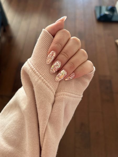 Nye nails inspo, new years nails, sparkly nails, birthday nails idea, foil glitter nails dipping gel, festive disco ball nails inspiration 

#LTKparties #LTKHoliday #LTKbeauty