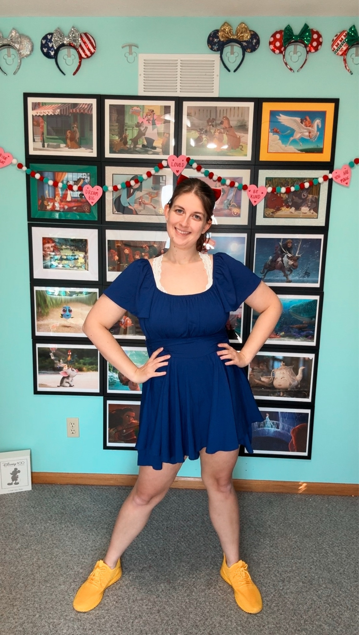 Donald duck disneybound

#LTKSeasonal #LTKtravel #LTKmidsize