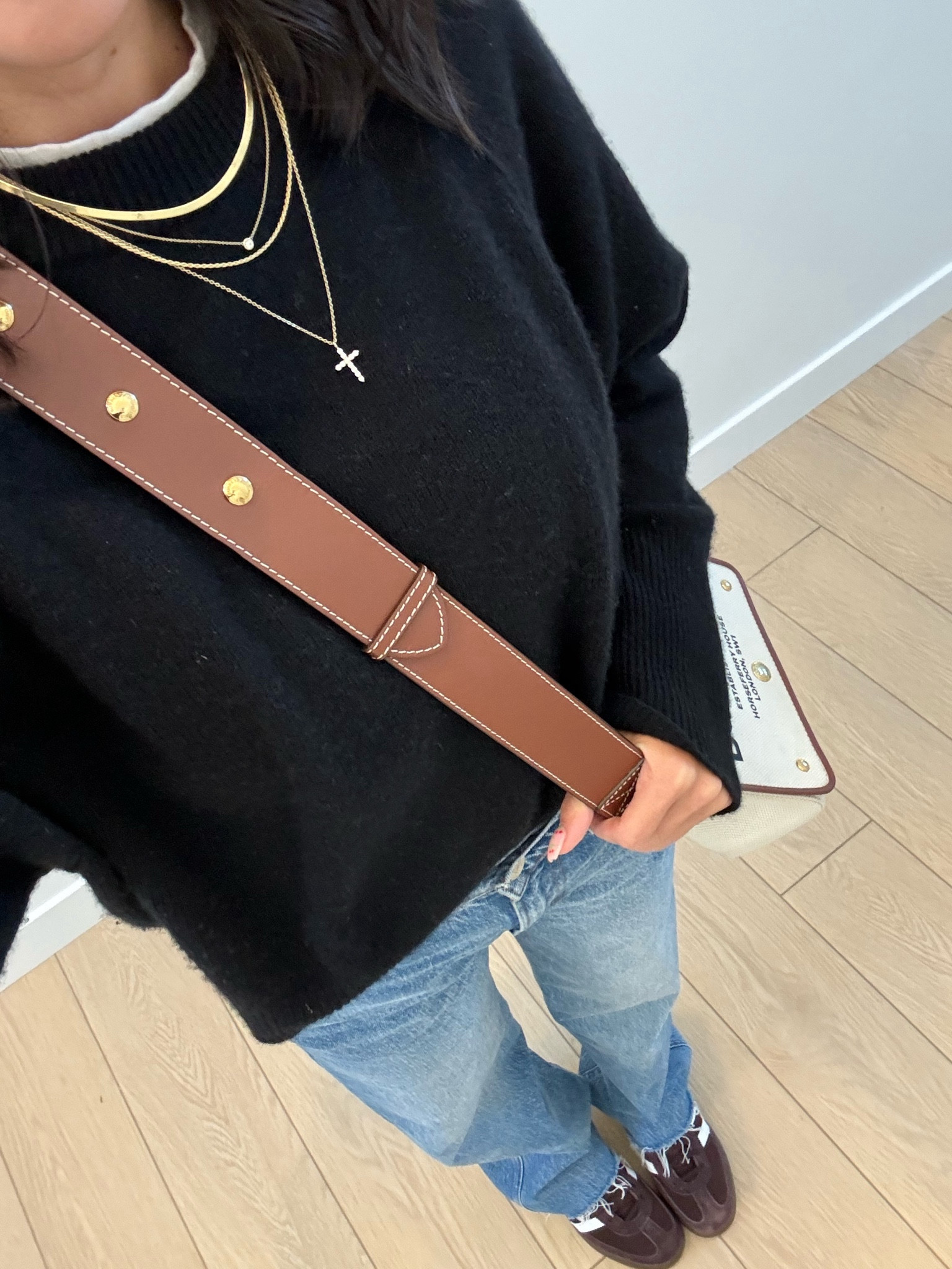 Pants: 23
