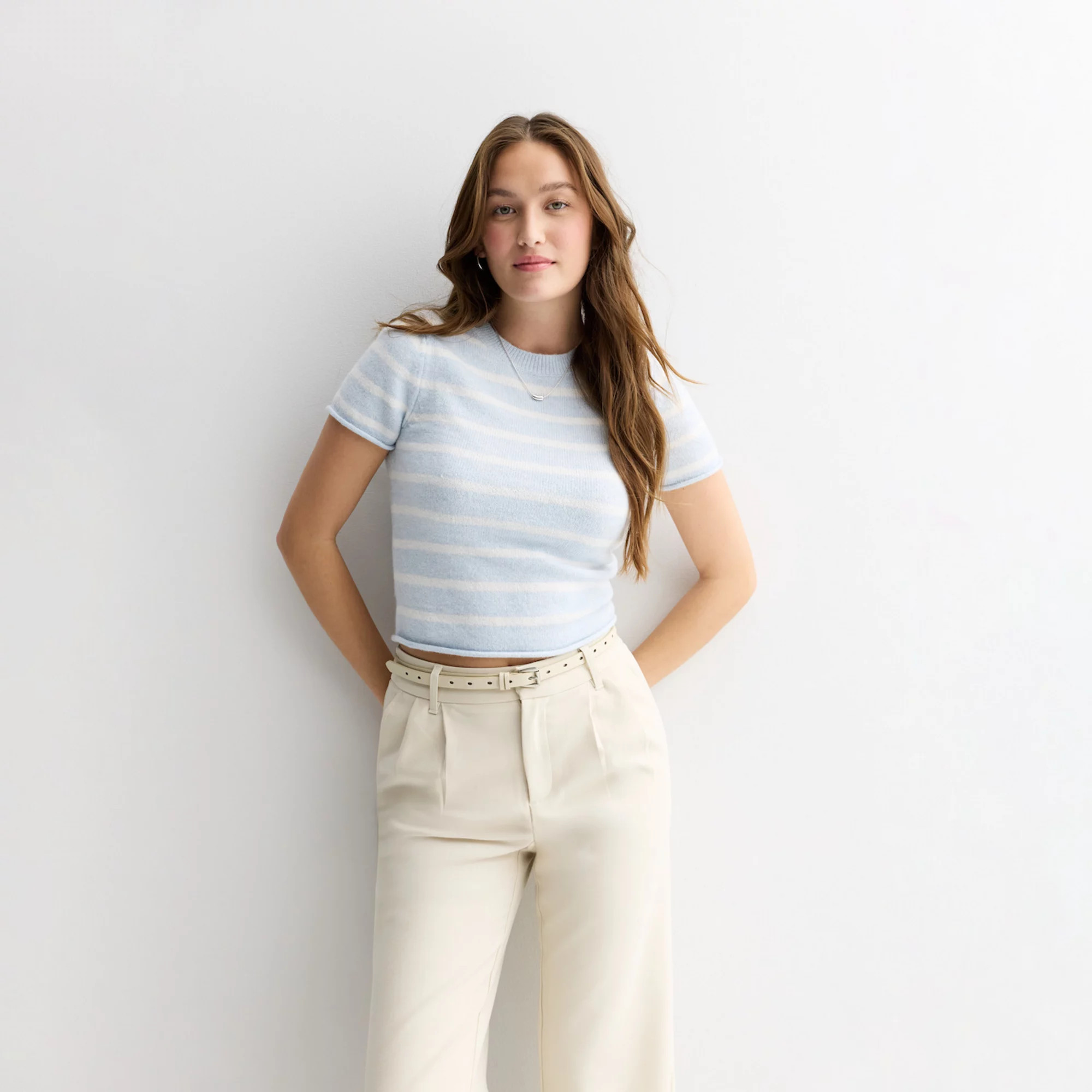 Juniors' SO® Short Sleeve Crew Sweater | Kohl's