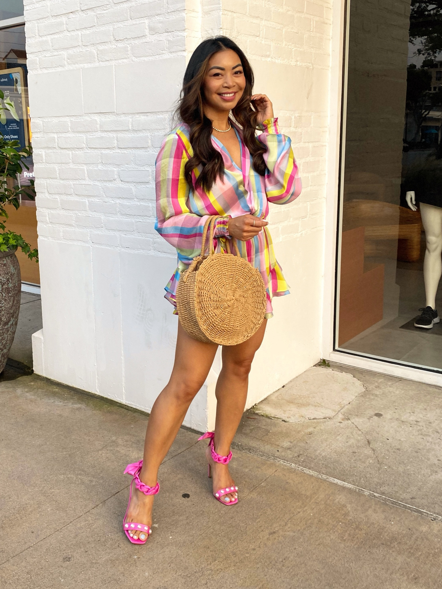 Yesterday’s colorful outfit! Wearing a small top and medium shorts 

Pink heels are true to size

Gianni Binni x Jess Southern at Dillards 