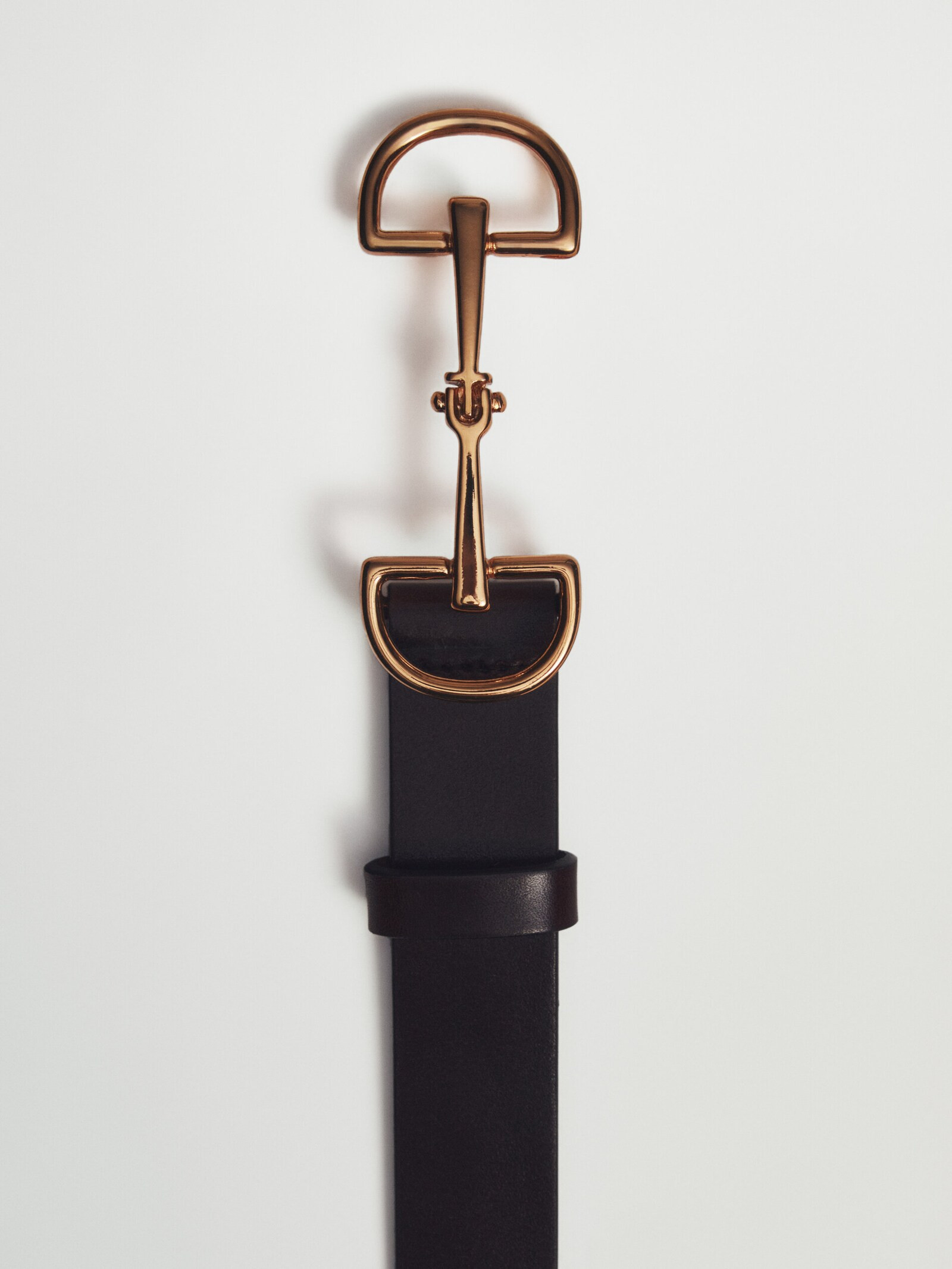 Leather belt with double long buckle | Massimo Dutti US