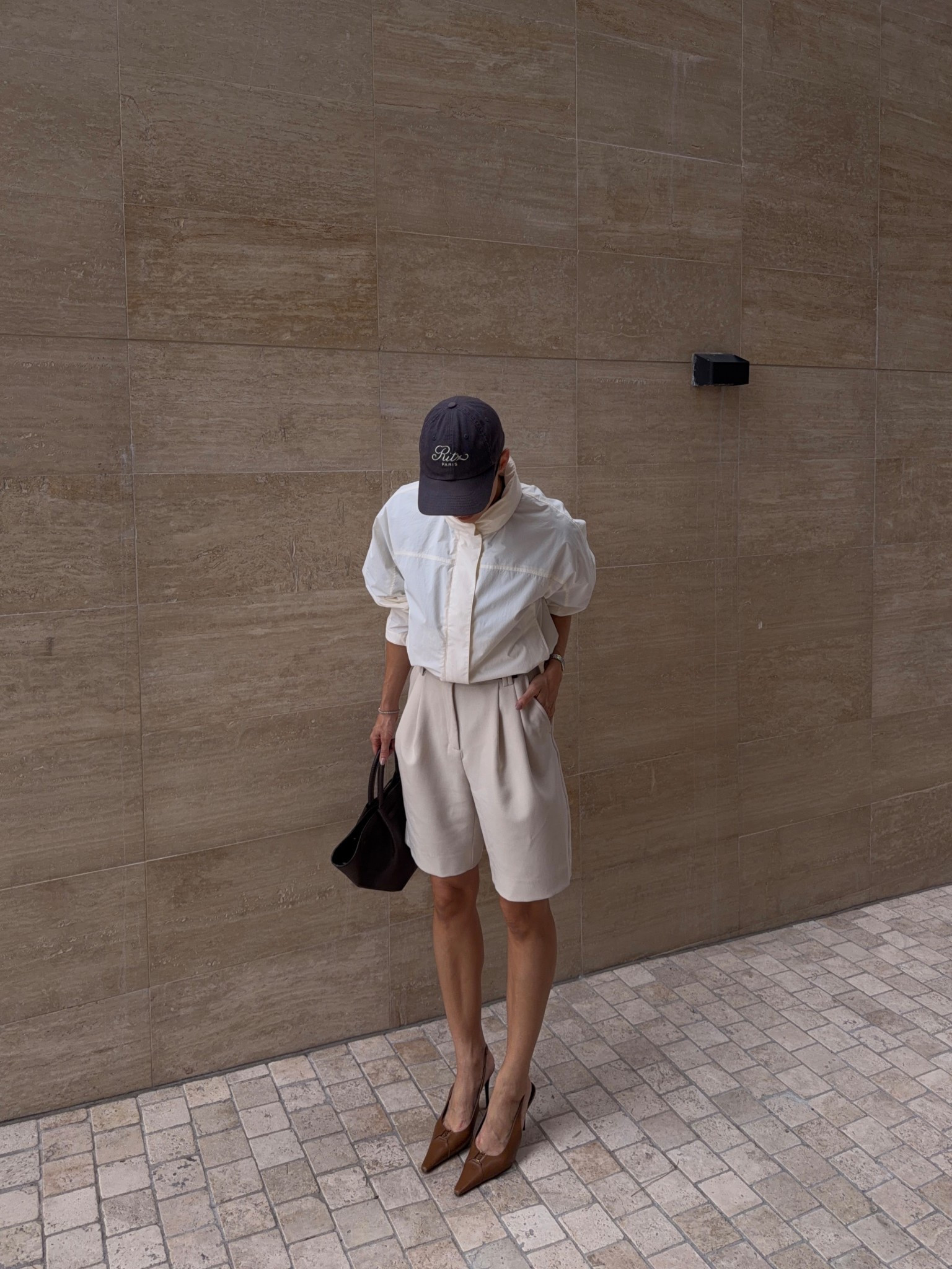 What I would wear to the Australian open, tennis outfit. Wearing size 8 in the Dissh Bermuda shorts & S in the Uniqlo windbreaker! 

#LTKaustralia #LTKsummer #LTKstyletip