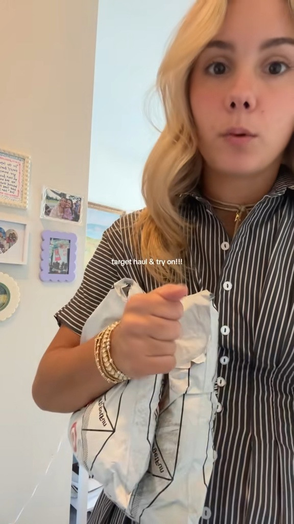 medium!

#LTKStyleTip #LTKFindsUnder50 #LTKSeasonal