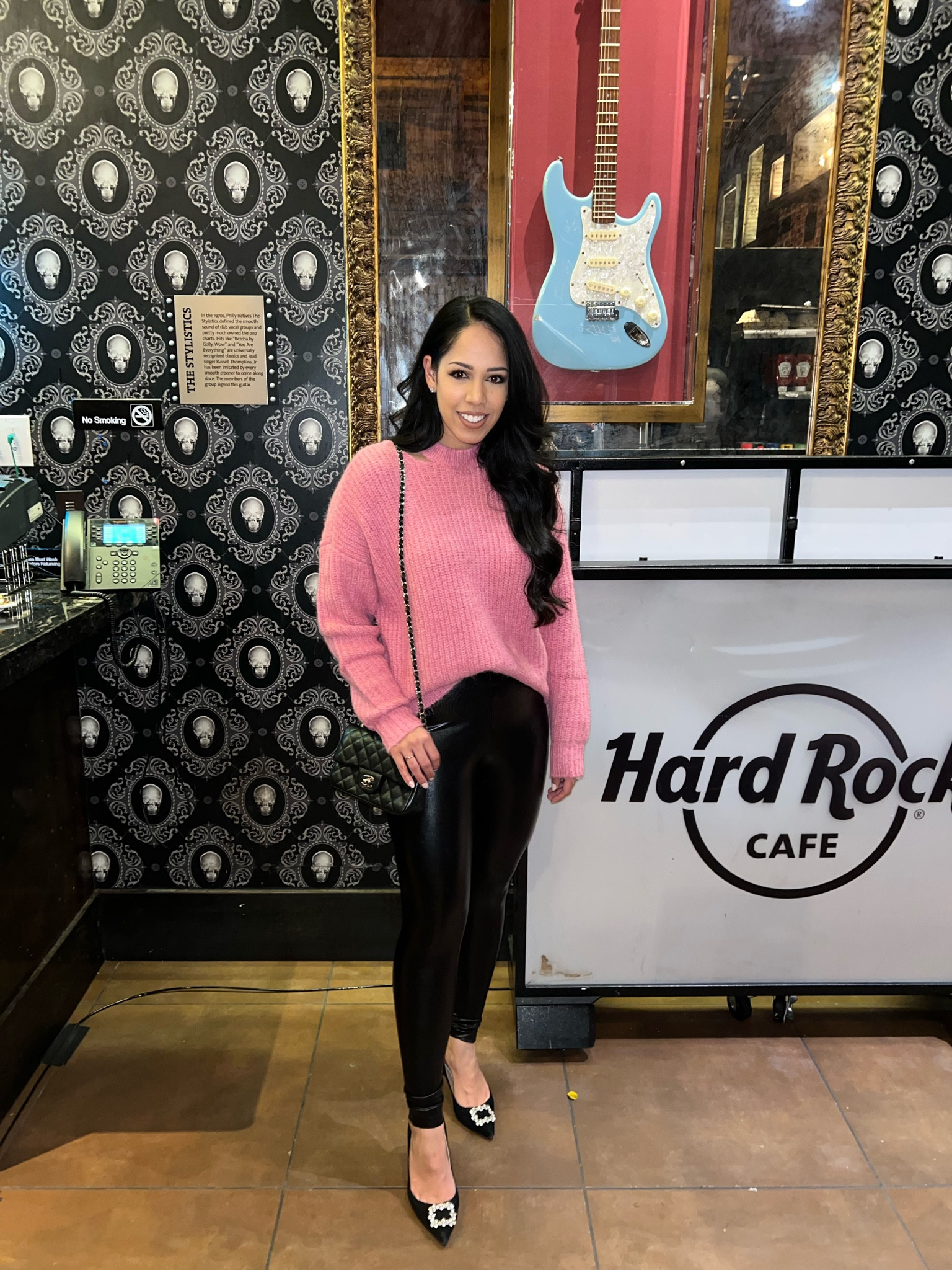 Perfect Valentine’s Day fit 💞#valentinesday #valentines2023 #vday2023 #fauxleather #pinkoutfit #chanelbag 

#LTKSeasonal