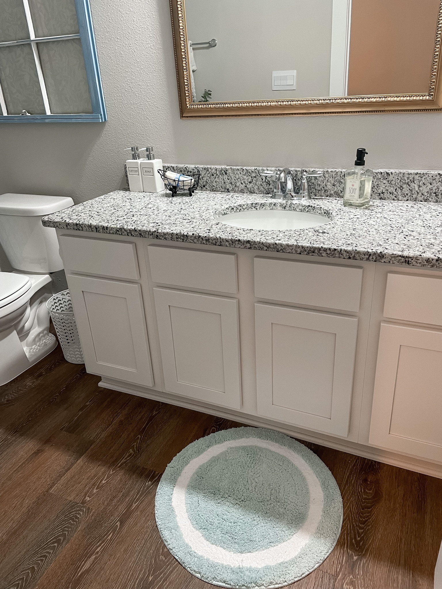 Bathroom rug 
Bathroom soap dispensers 
Bathroom decor 

#LTKsalealert #LTKhome #LTKfamily