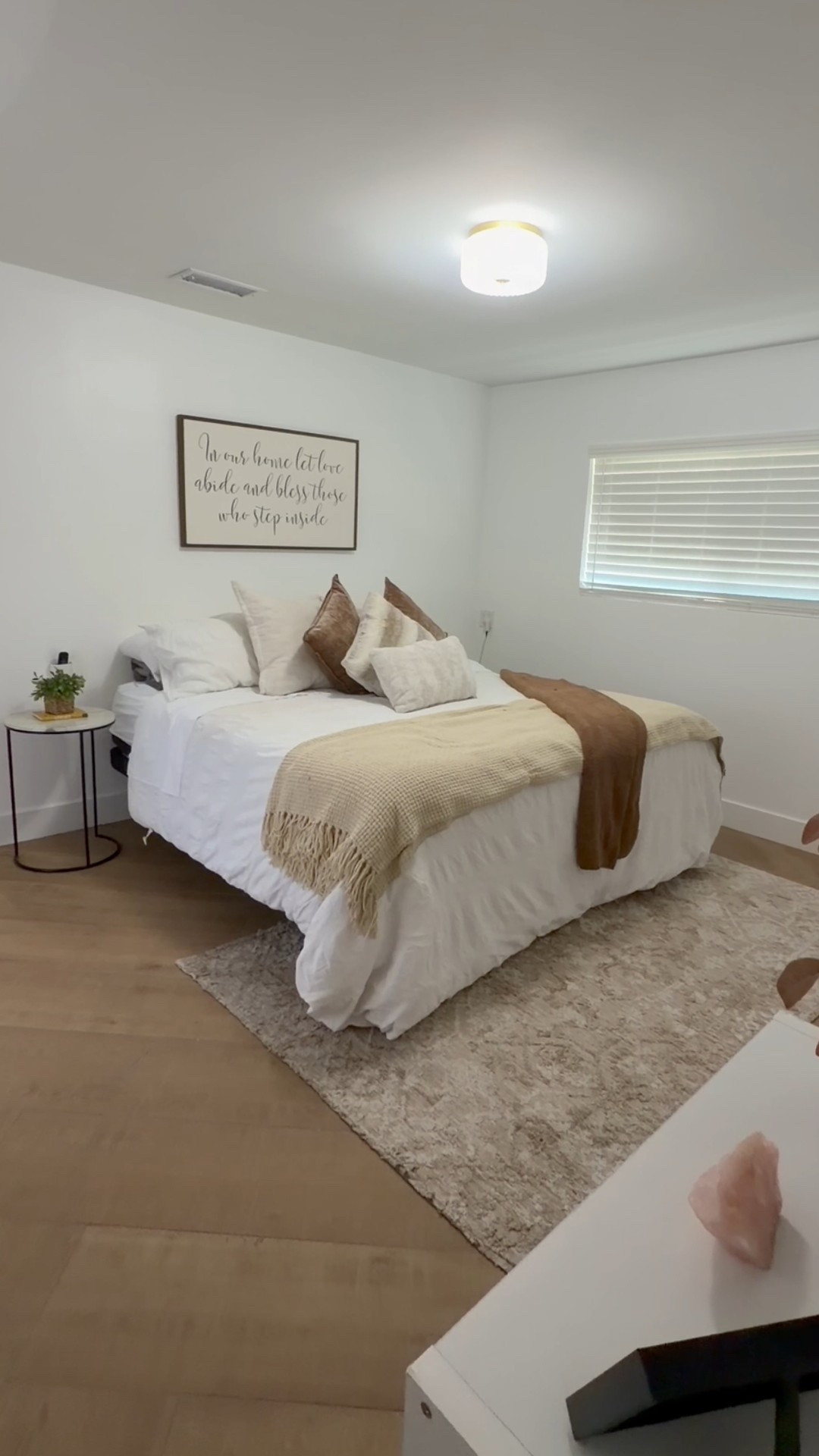 Neutral Bedroom decor 🤎


#LTKHome #LTKdayinmylife #LTKStyleTip