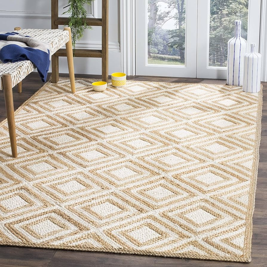 SAFAVIEH Cape Cod Collection 4' x 6' Natural/Ivory CAP304A Handmade Geometric Diamond Jute Area Rug | Amazon (US)
