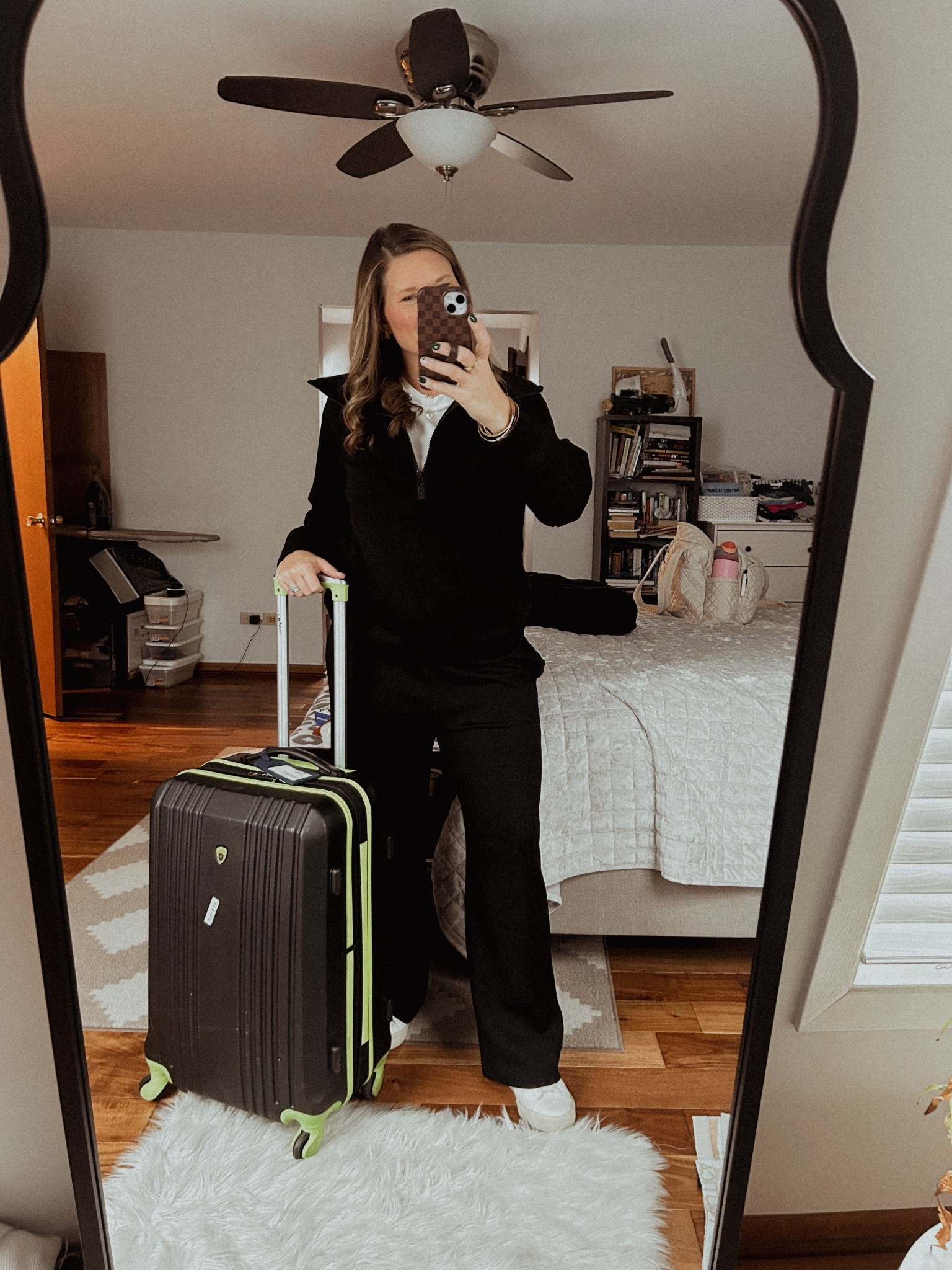 Yep, I’m for sure wearing this comfy set to travel again 😉 it’s that good!!!!

#LTKFindsUnder50 #LTKTravel #LTKMidsize