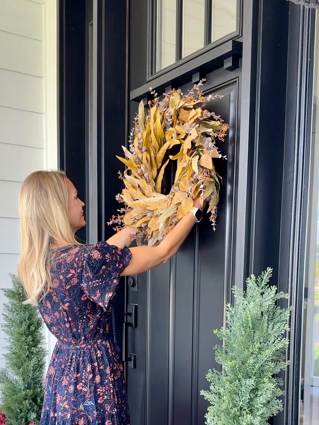 Give your front door a stunning fall makeover with this gorgeous eucalyptus wreath. It's perfect for autumn decor! #falldecor #autumnvibes

#LTKHome #LTKSeasonal