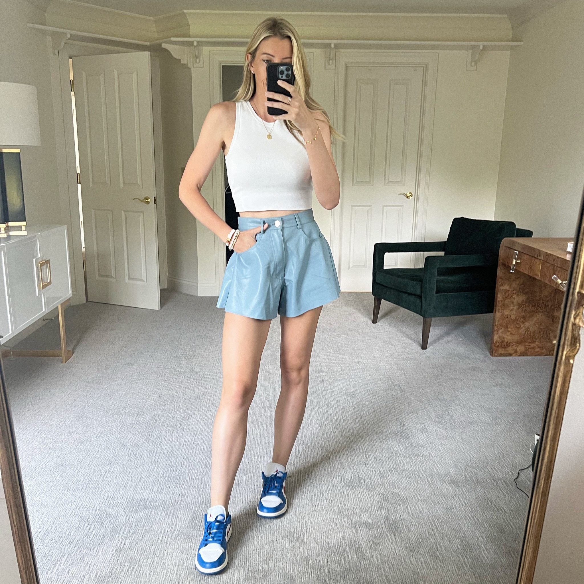 Shorts that won’t hug your thighs. Super flattering!

#LTKFind #LTKunder100