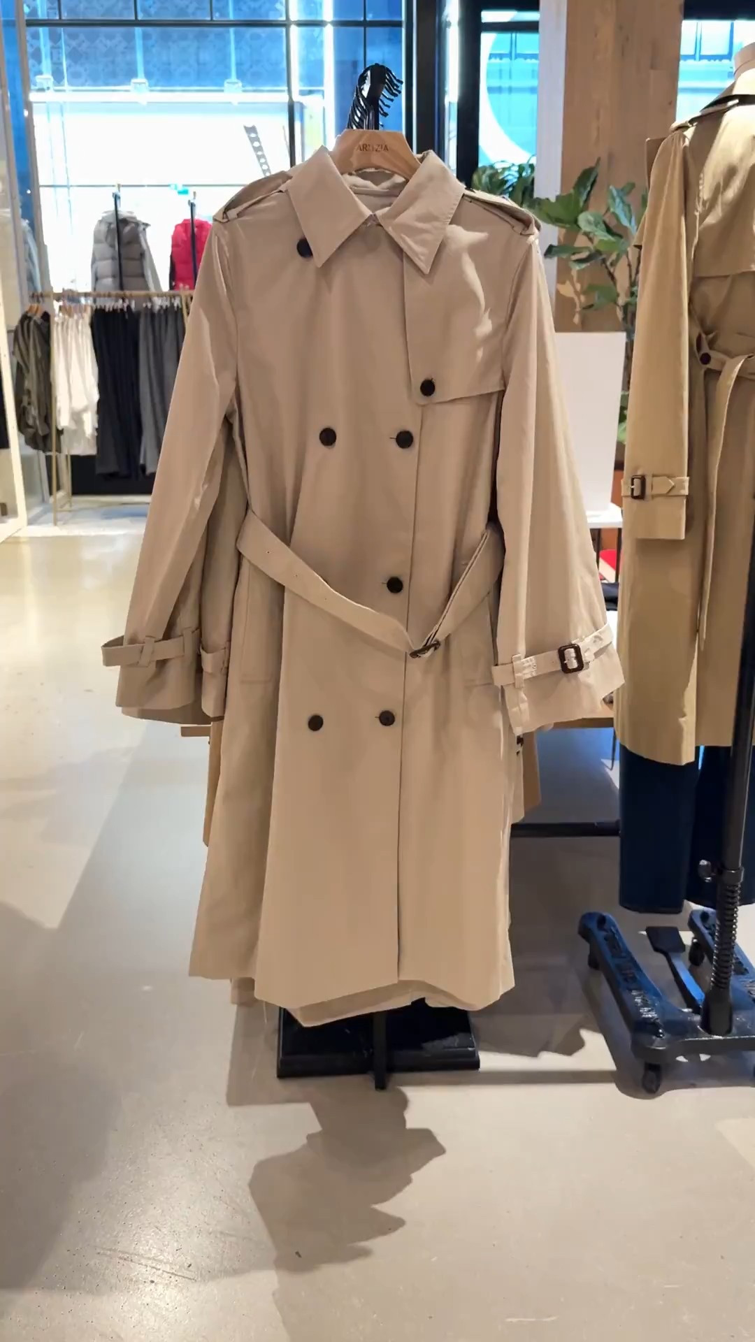 Trench coat from aritzia, aritzia jacket, aritzia coat, aritzia fall jacket, aritzia trench, aritzia clothing 

#LTKcanada #LTKstyletip #LTKdatenight