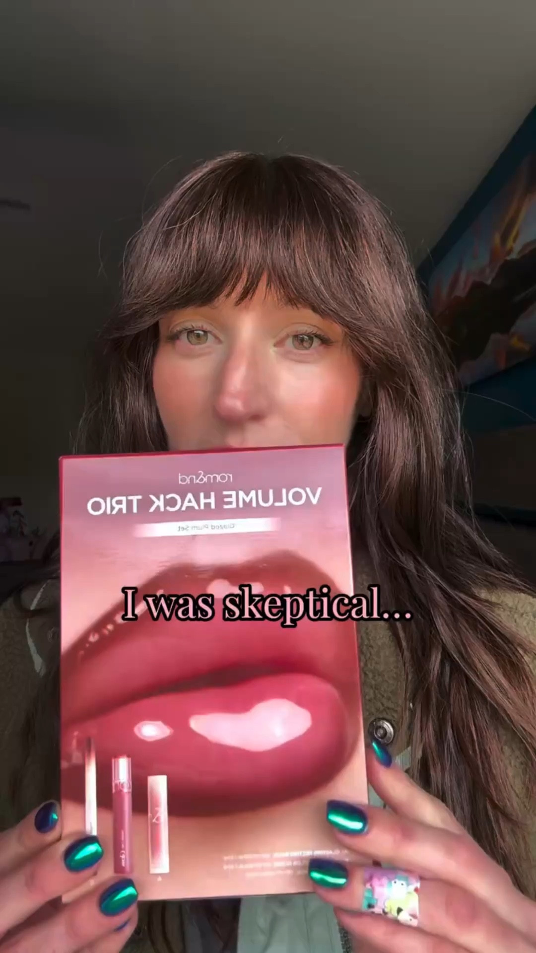 I was so excited to try this lip trio by rom&nd—I mean look at the box 😍…but I’ve been let down before, so I was a little skeptical.

But wait, I get the hype now.

The liner + balm + gloss combo gives that soft, plump, glossy look without feeling heavy or overdone (exactly what I want for everyday makeup).

Also… me fighting the packaging to get the gloss out?? Very real life of me. 😂

If you’re into easy, wearable makeup that still looks put together, this one’s actually worth trying.

Just use a light hand with the liner. It’s easy to go overboard with it.

Saving this combo for days when I want a defined glossy lip.💄
.
.
.
.
.
.
.
#lipcombo #everydaymakeup #easymakeup #glossylip #makeupover30

#LTKmorningroutine #LTKgrwm #LTKBeauty