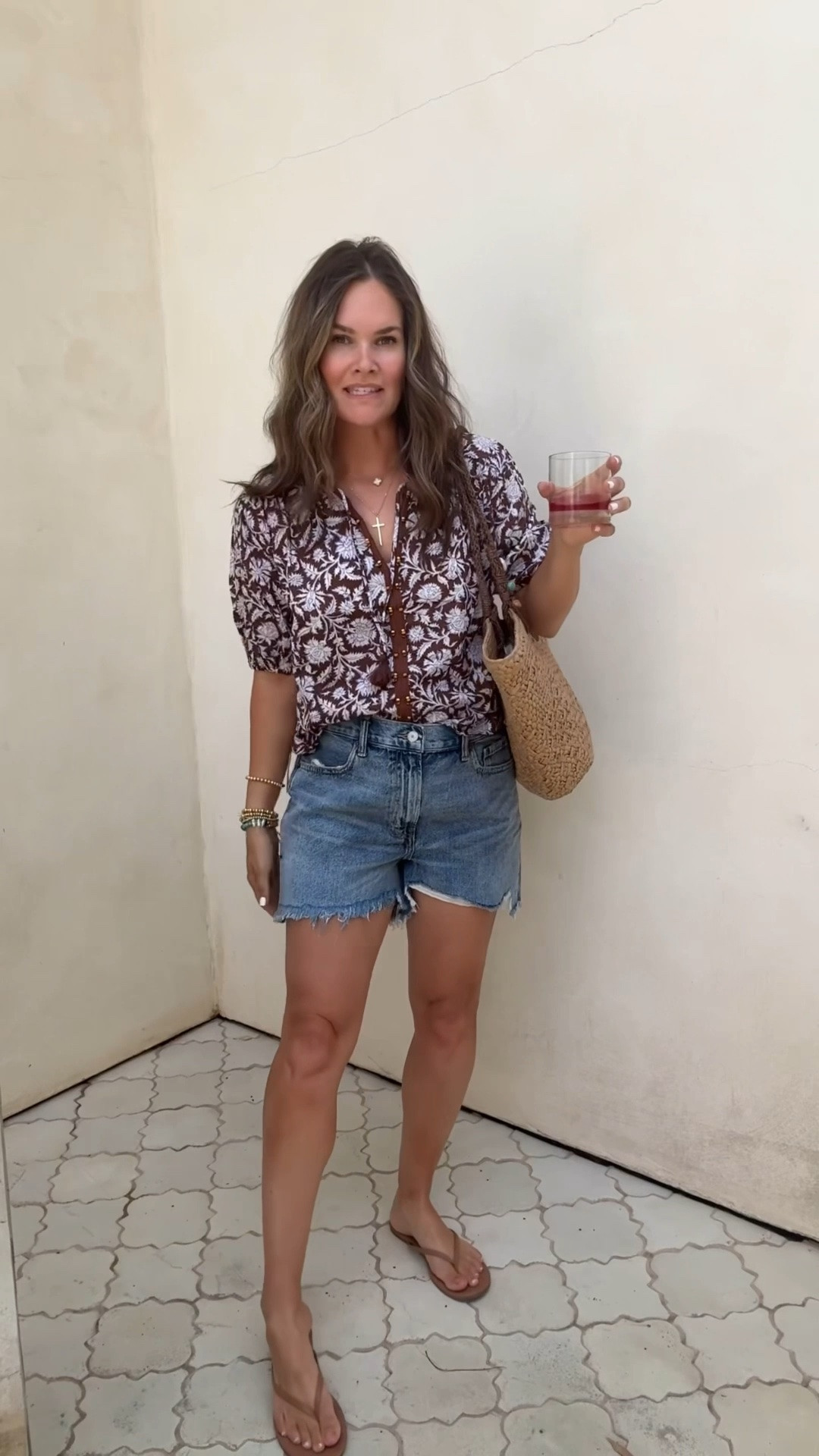 Love the longer fit on these shorts! High rise, super flattering, and this top looks very Banana Republic

#LTKmomlife #LTKootd #LTKgrwm