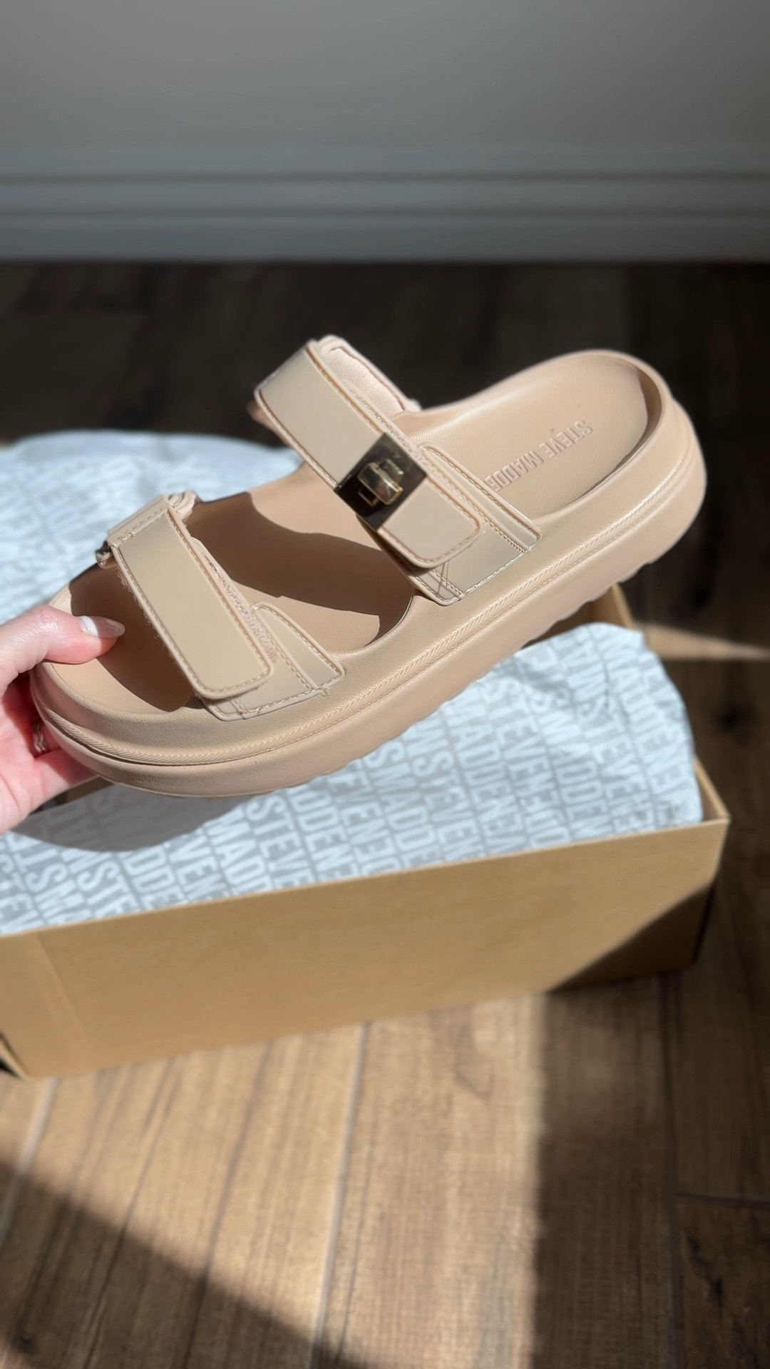 The perfect sandal for fall