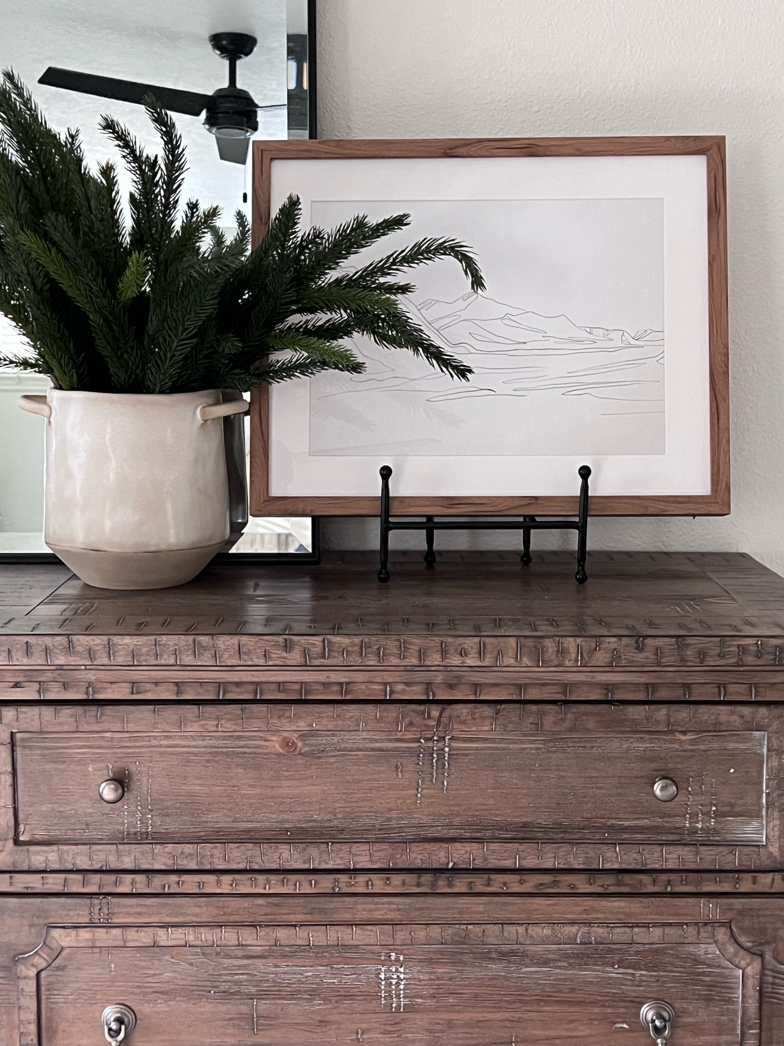 Christmas stems that are so soft. By far my fav stems of the year! 

Christmas florals, Christmas greenery, Christmas decor

#LTKstyletip #LTKHoliday #LTKhome