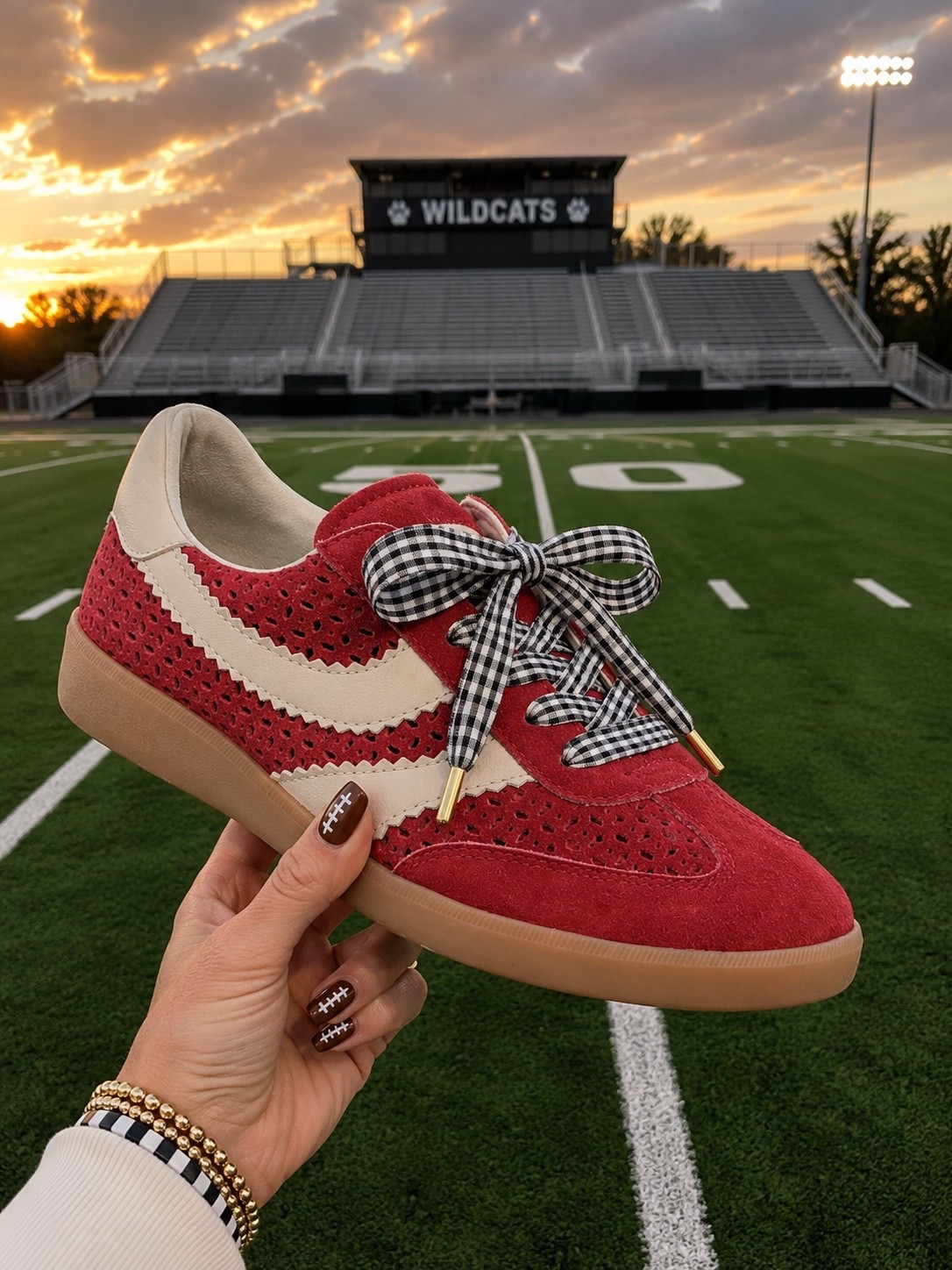 🏈 GAME DAY MOMS…this one’s for you! 👏👟

This is one of the cutest sneakers, and it’s $50 OFF during the Nordstrom Anniversary Sale! 🤯

It comes in 7 different colors, has amazing breathable airflow, and is so comfortable you’ll be wearing it from tailgates to the final whistle. 🙌 Plus, swap out the shoelaces for your team colors and you’ve got the ultimate game day sneaker! ❤️💙🖤💛

But don’t wait! This price is only for the Anniversary Sale, and once it’s over—or your size sells out—it’s gone!

💬 Comment GAME DAY and I’ll send you the link! 🛍️🏈

#LTKootd #LTKgrwm #LTKmomlife
