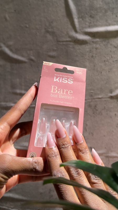Press on nails that I use and stock up on!
#pressonnails #kissbarebutbetternails

#LTKSale #LTKhome