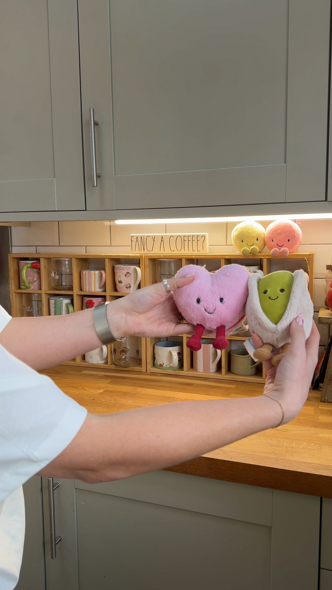 Spring mug station rotation🌱🎀☘️💓🍏💐

#LTKhome
