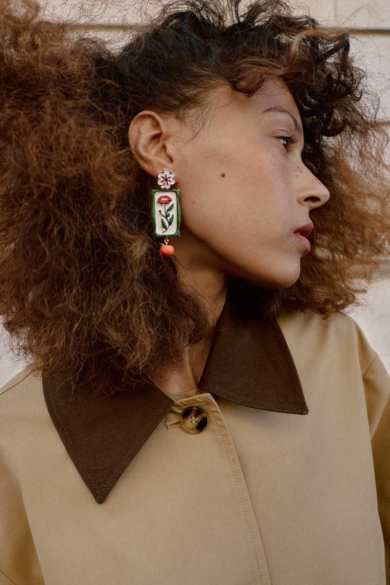 RESIN FLOWER EARRINGS | Zara US