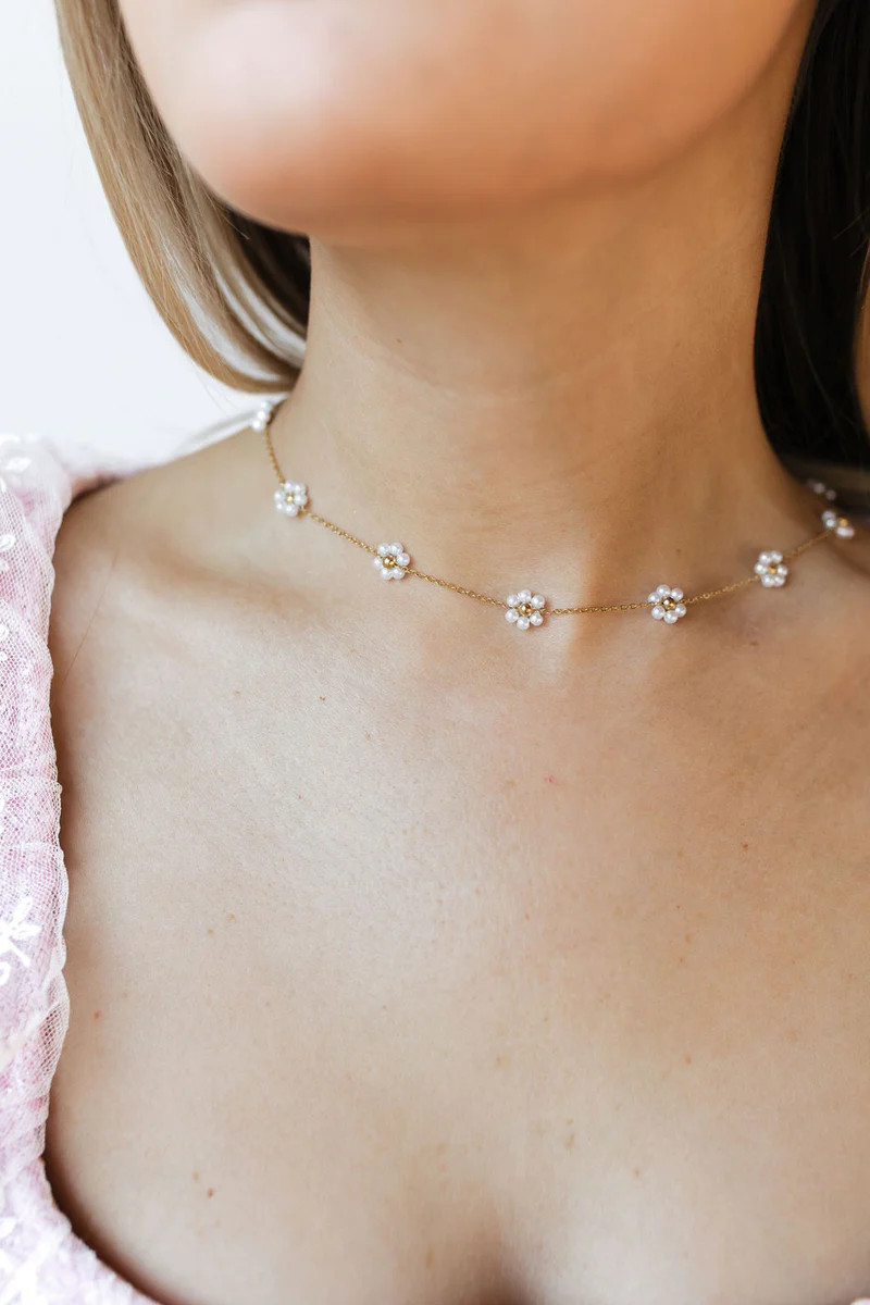 pearl daisy necklace | mode