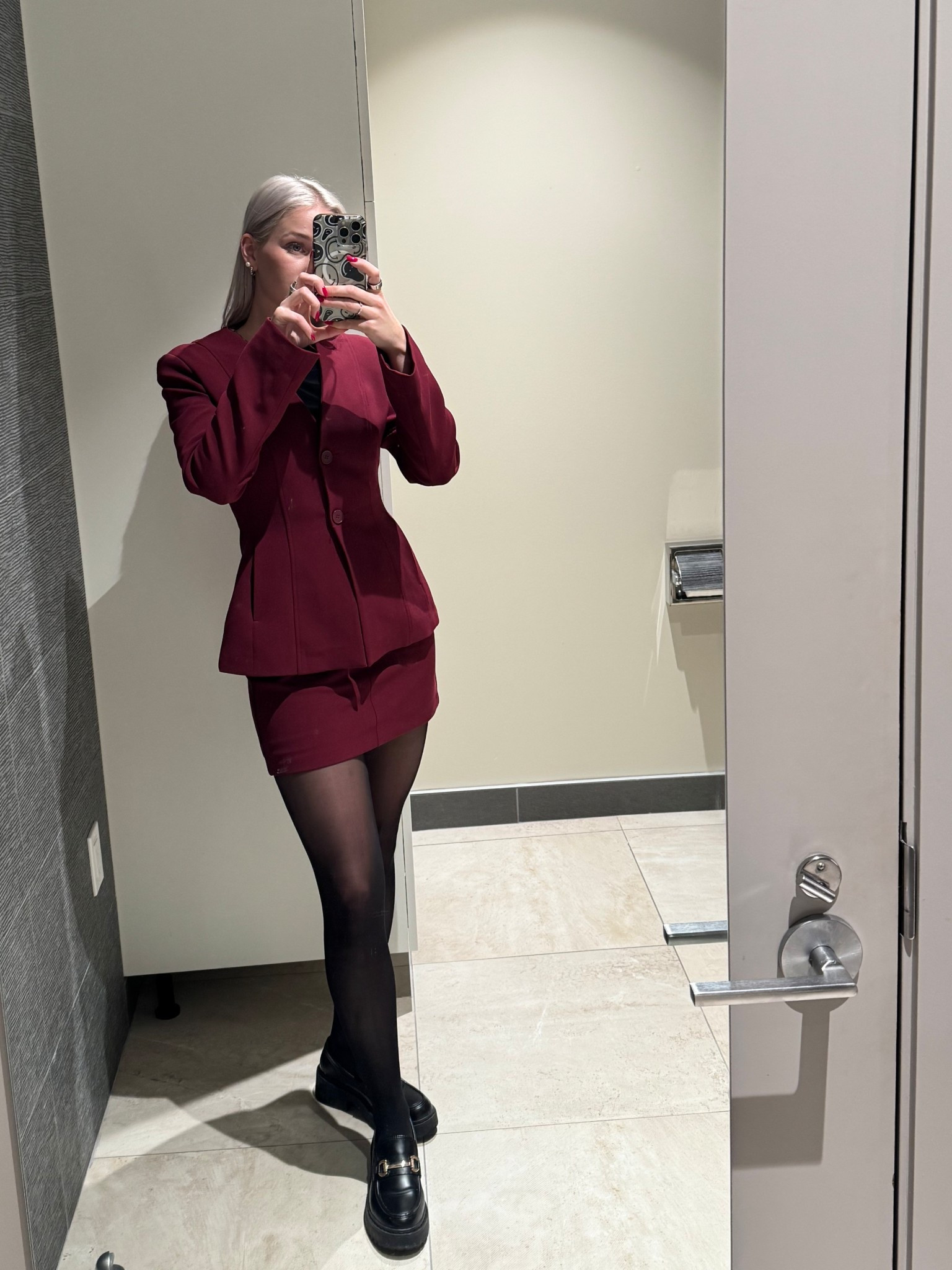 Work Power Suit. Giving Jackie O



#LTKcanada #LTKworkwear #LTKstyletip