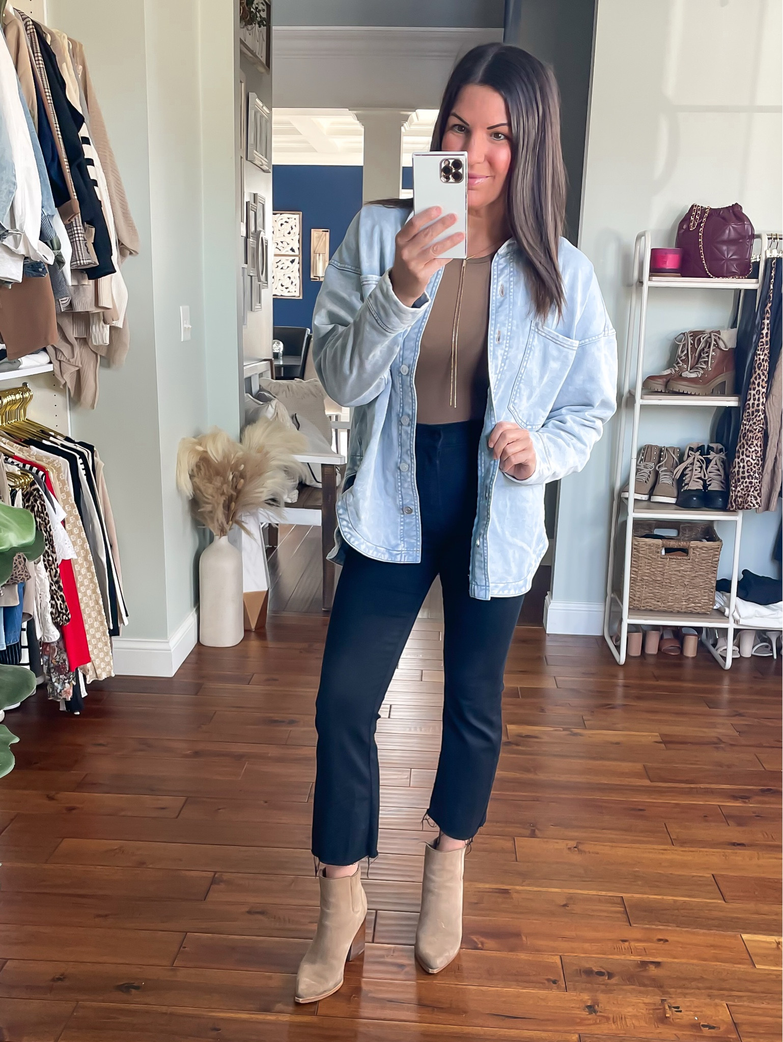 Vici sale 
Full button denim top
Spring fashion 

#LTKxVICI #LTKStyleTip #LTKSaleAlert