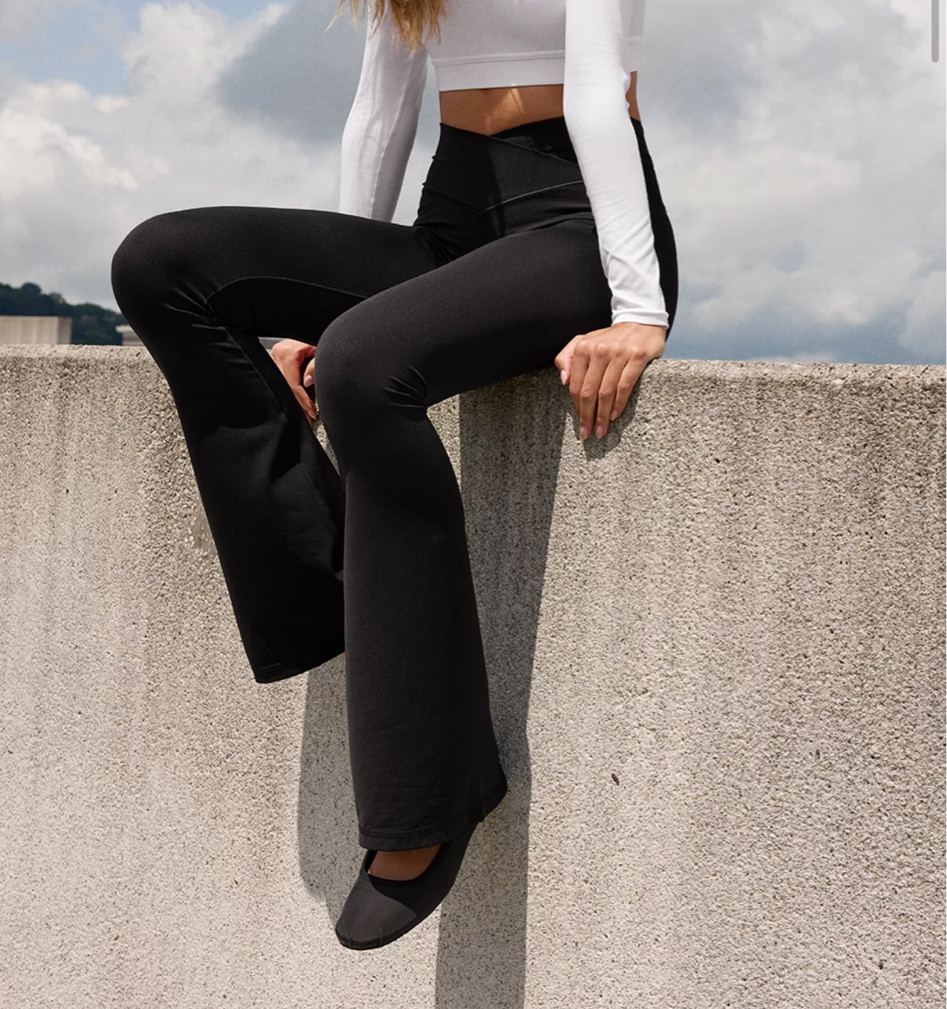 Flare leggings are in. And these ones are comfy! 

#LTKActive