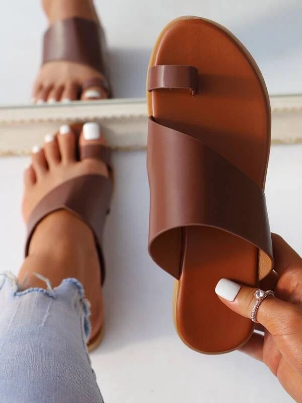 EMERY ROSE Minimalist Flat Thong Sandals | SHEIN