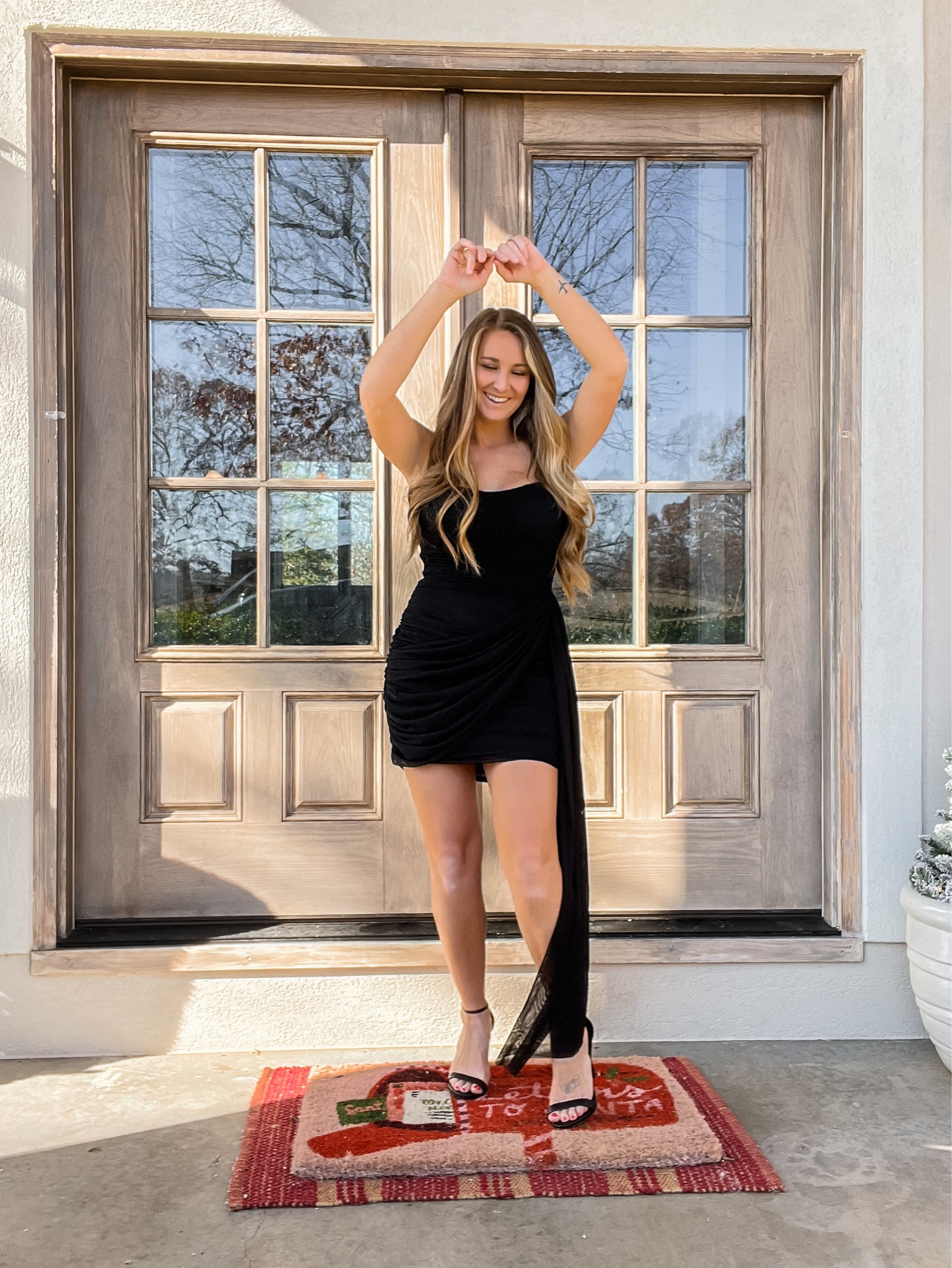 Little black dress, lbd, holiday look, New Year’s Eve dress 

#LTKHoliday #LTKstyletip #LTKSeasonal