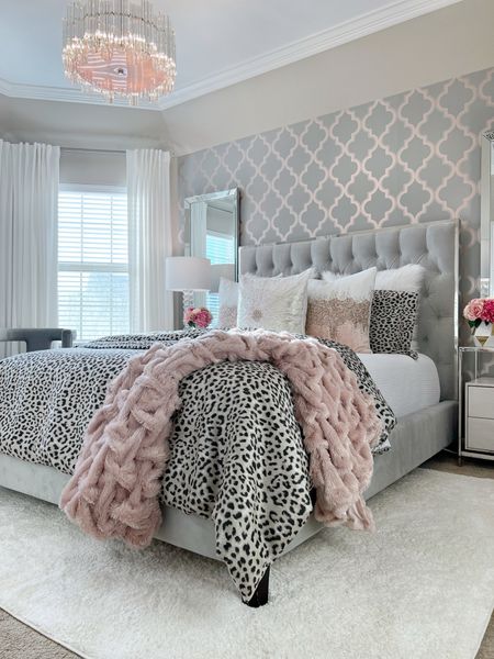 Bedroom inspiration #homedecor #bedroomfurniture #bedding #luxuryious

#LTKhome #LTKVideo