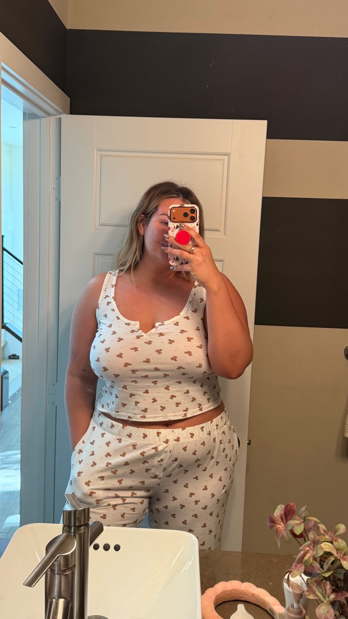 Today’s pajamas has the cutest little bears and is so comfy 🧸 wearing them in an xxl!

#LTKFindsUnder50 #LTKMidsize #LTKmorningroutine